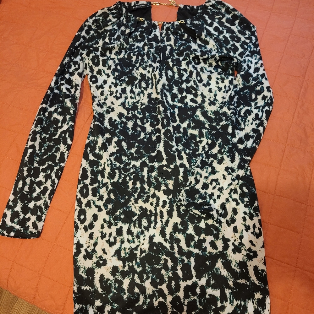 Bebe Medium dress